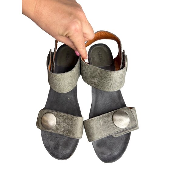 TAOS Carousel Wedge Sandals Suede Upper 40 - Picture 3 of 7